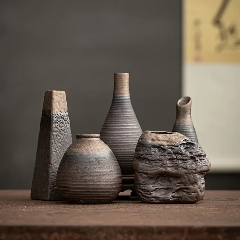 Handcrafted Ceramic Vase – Modern Minimalist Home Décor